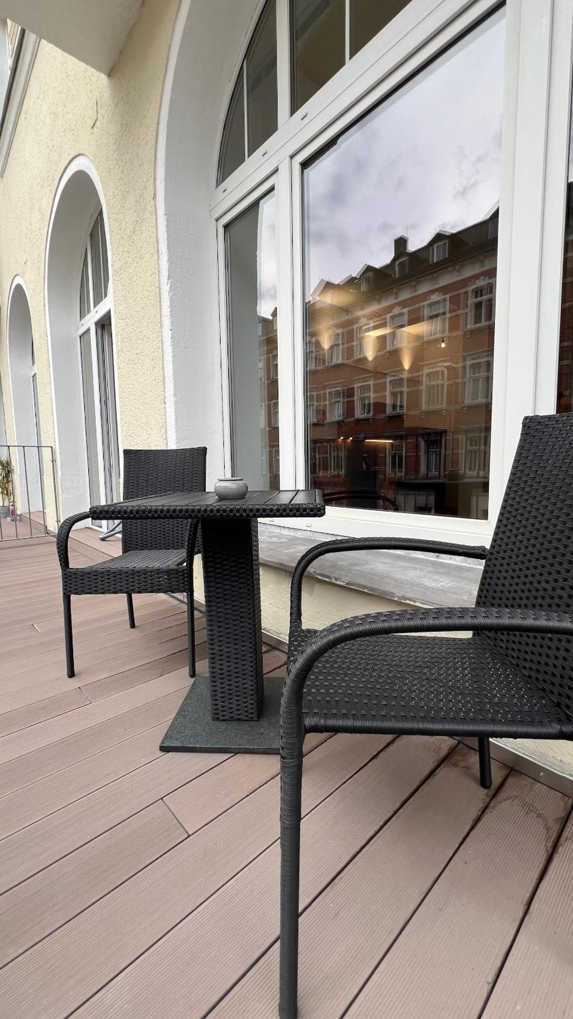 Neu! City-Loft-Apartment Im Goethe Palais I 5P I Lift I Parkplatz I Zentrum I Helios Aue  Bagian luar foto